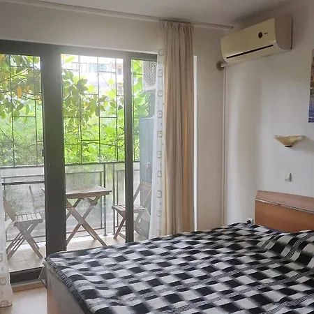 2 In Sunny Appartement