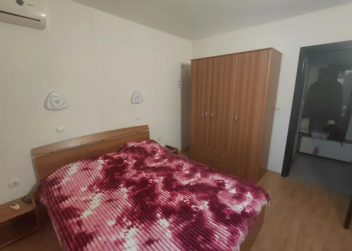 2 In Sunny Sunny Beach