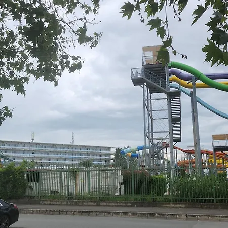 2 In Sunny Appartement